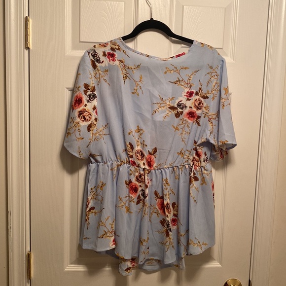 Brand New BloomChic Floral Babydoll Top…size 14-16 - Picture 2 of 5